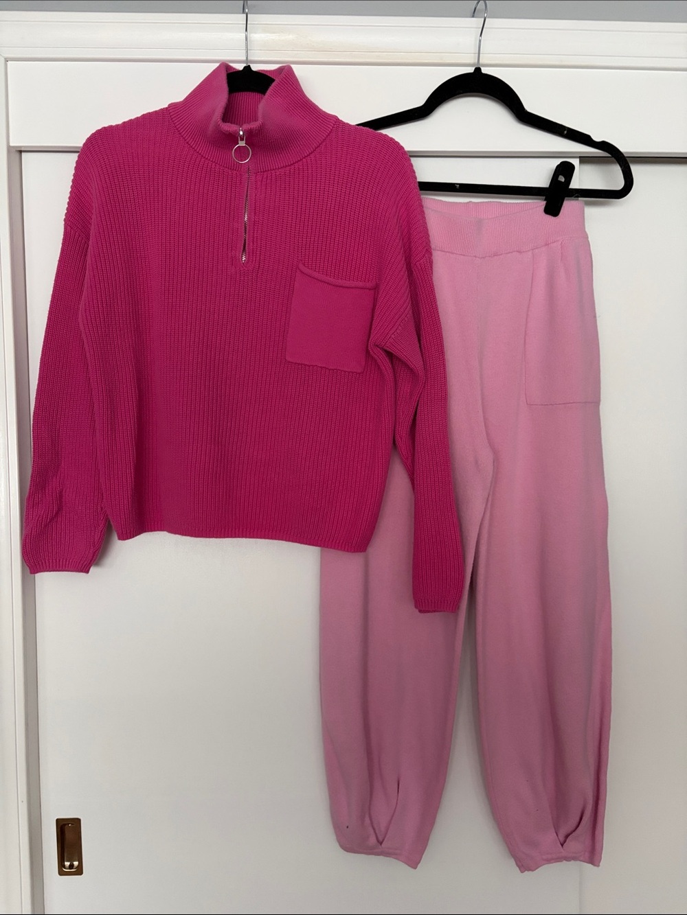 Women Pink Two-Tone Cozy Lounge Set - Long Sleeve Top & Jogger Pants